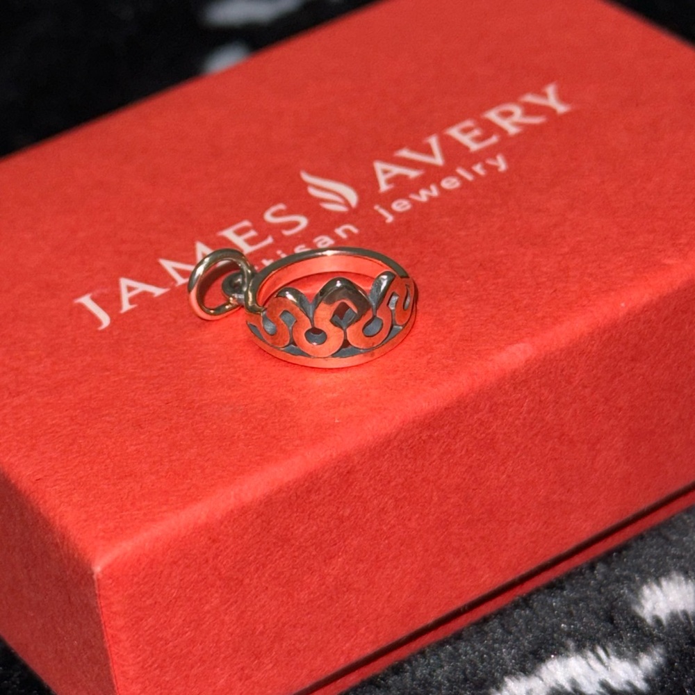 Price is FIRM James Avery Tiara Charm